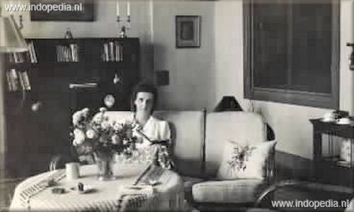 Foto: Semarang - Hotel du Pavillon, interieur van een zitkamer - 1. 1948